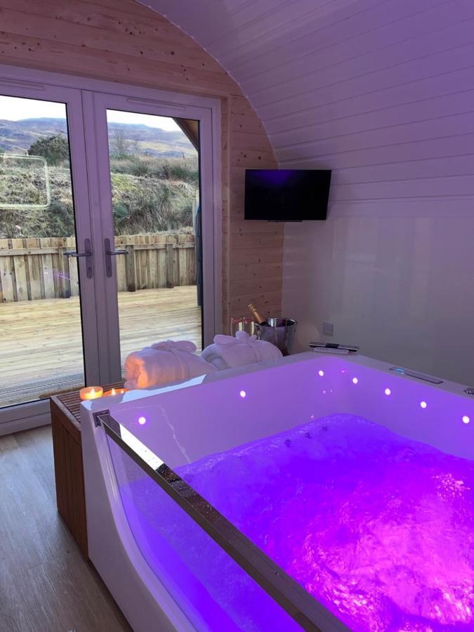 Apex Studio Pod & Jacuzzi Bath Fort William Luaran gambar